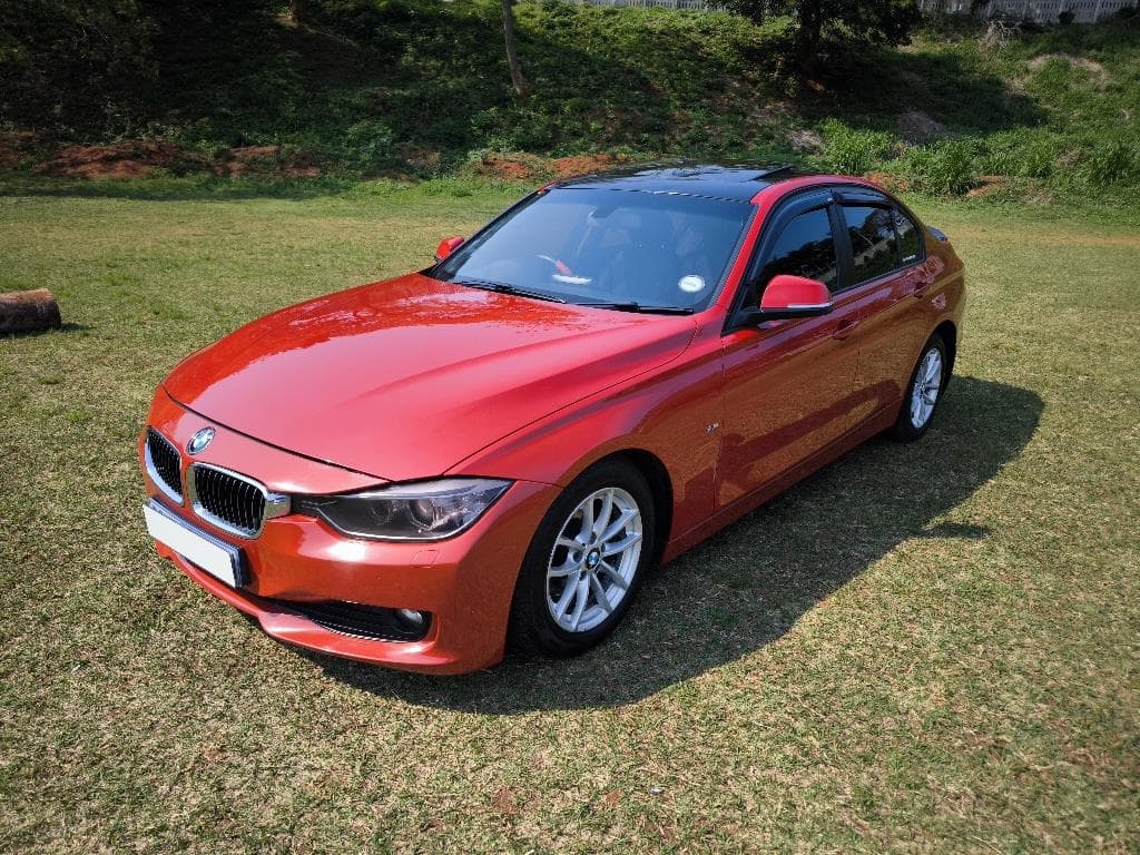 2015 BMW 3 Series 320i Modern Line Auto (F30), main photograph