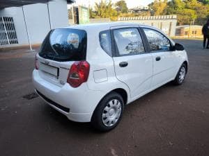 Aveo photograph 5
