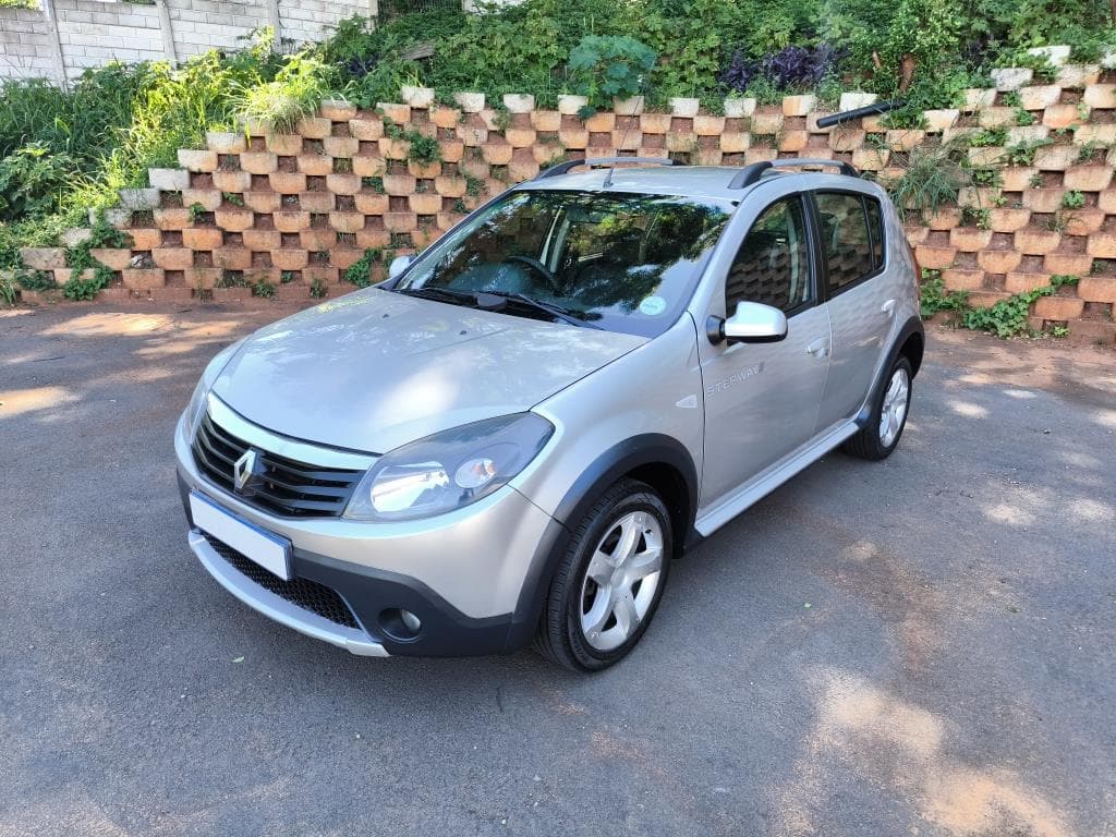 2013 Renault Sandero 1.6 Stepway in silver