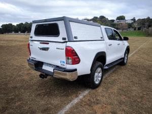 Hilux photograph 5