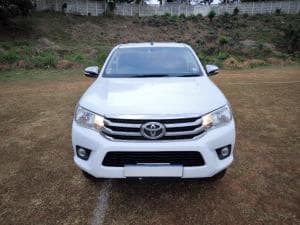 Hilux photograph 2