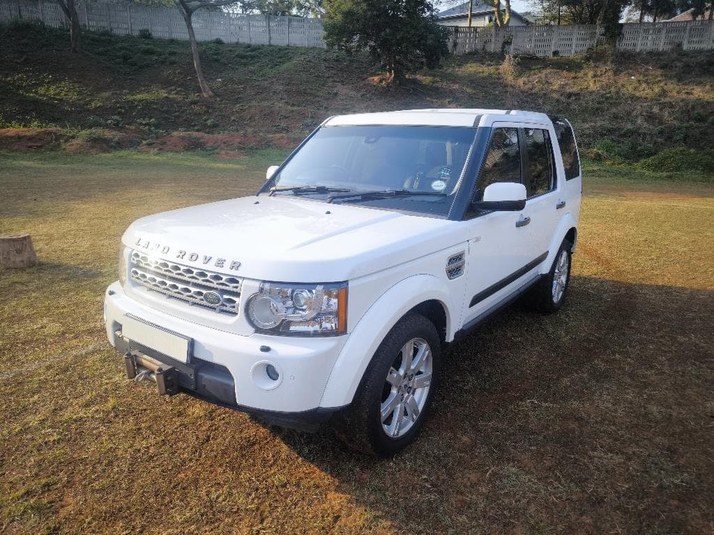 2010 Land Rover Discovery 4 3.0 TD/SD V6 SE, main photograph