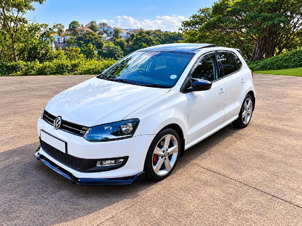 2014 Volkswagen Polo 1.4 Comfortline 5 Door, main photograph