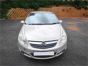Corsa photograph 2