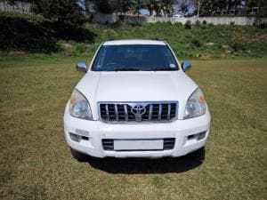 Land Cruiser Prado photograph 2