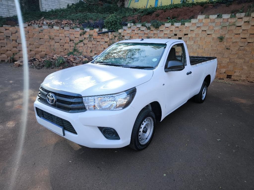 2017 Toyota Hilux 2.0 VVTi Single Cab, main photograph