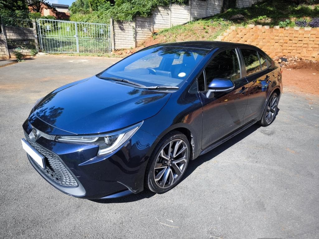 2021 Toyota Corolla 2.0 XR CVT in navy