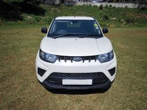 KUV100 photograph 2