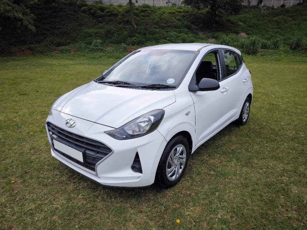 2022 Hyundai i10 Grand 1.0 Motion Auto, main photograph