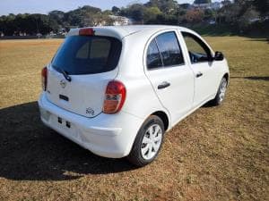 Micra photograph 5