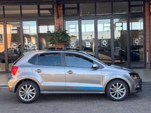 Polo Vivo photograph 3