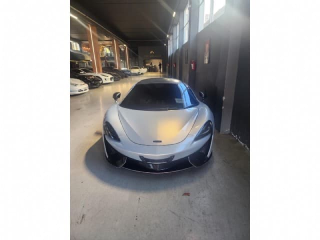 2017 McLaren 570 S Coupe, main photograph