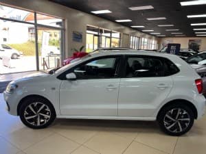 Polo Vivo photograph 5