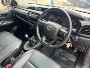 Hilux photograph 5