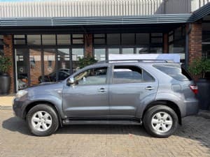 Fortuner photograph 4