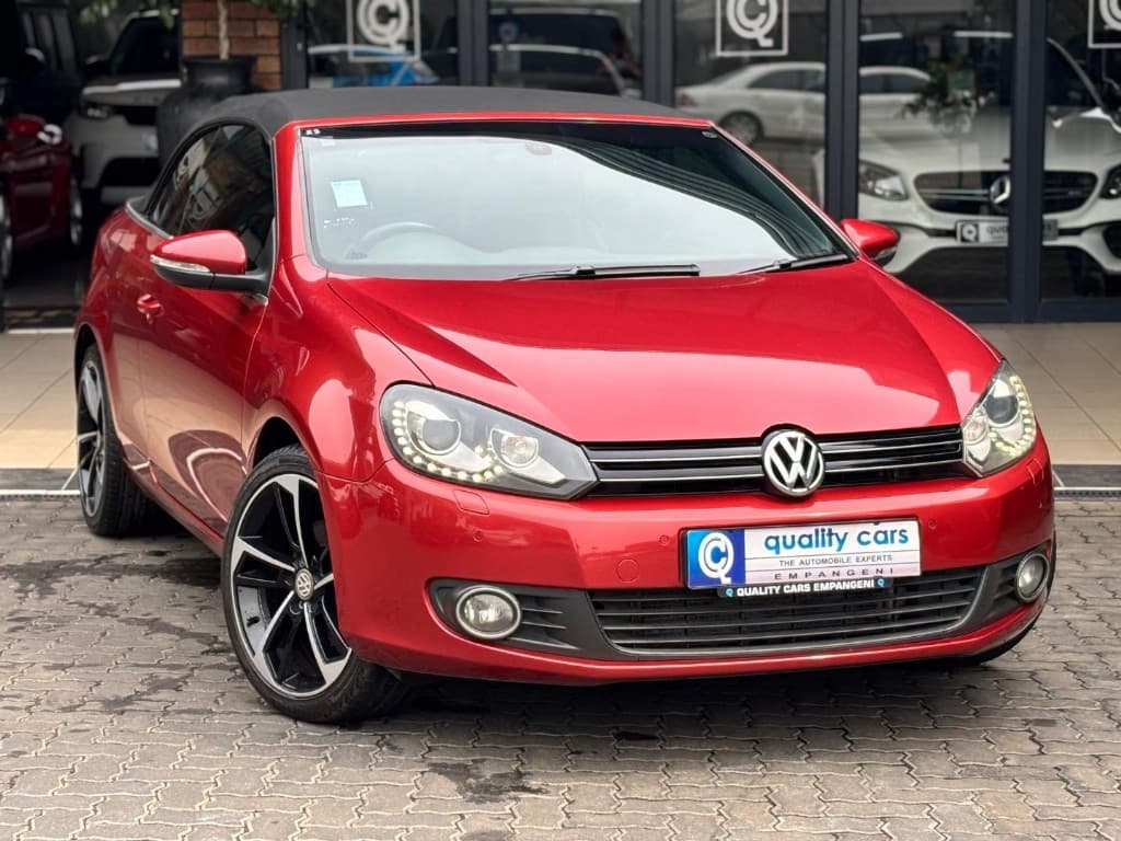 2014 Volkswagen Golf VI 1.4 TSi DSG Cabriolet Comfortline in red