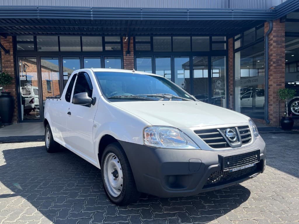 2021 Nissan NP200 1.6 Base + Safety Single Cab in white