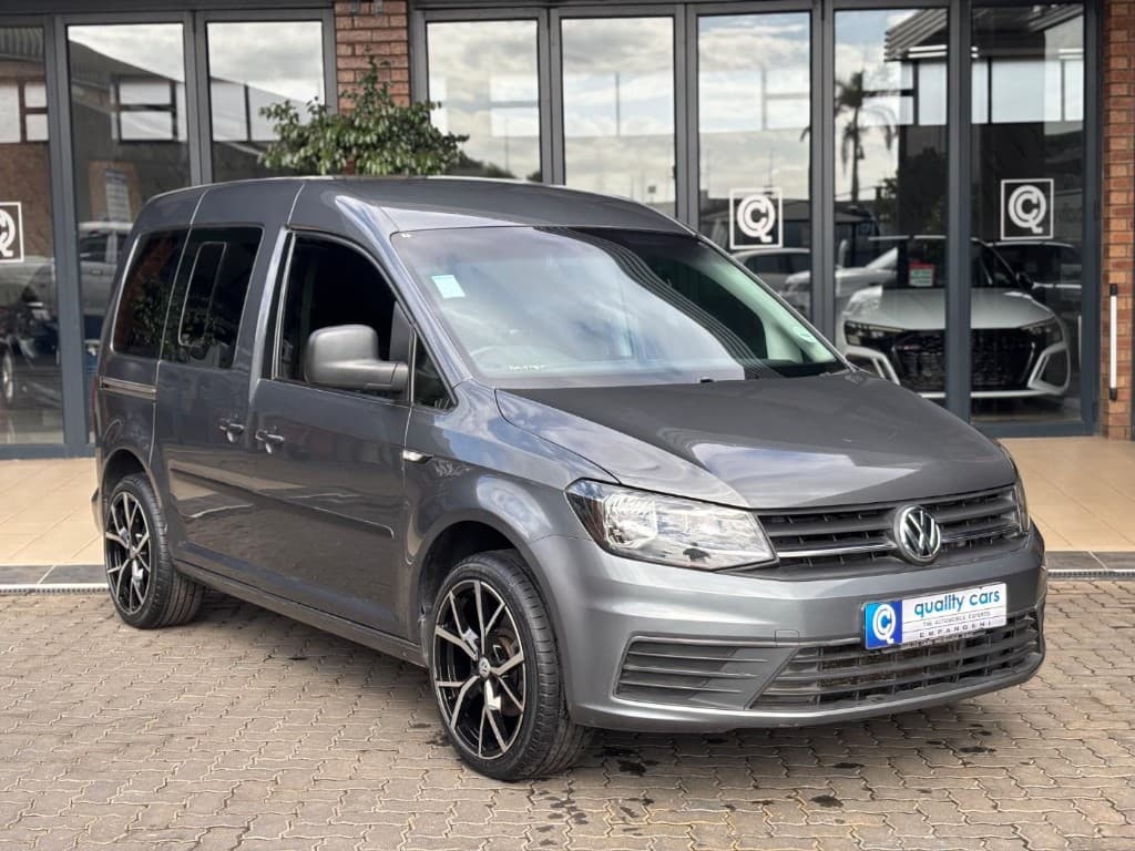 2019 Volkswagen Caddy Crewbus 1.6i, main photograph