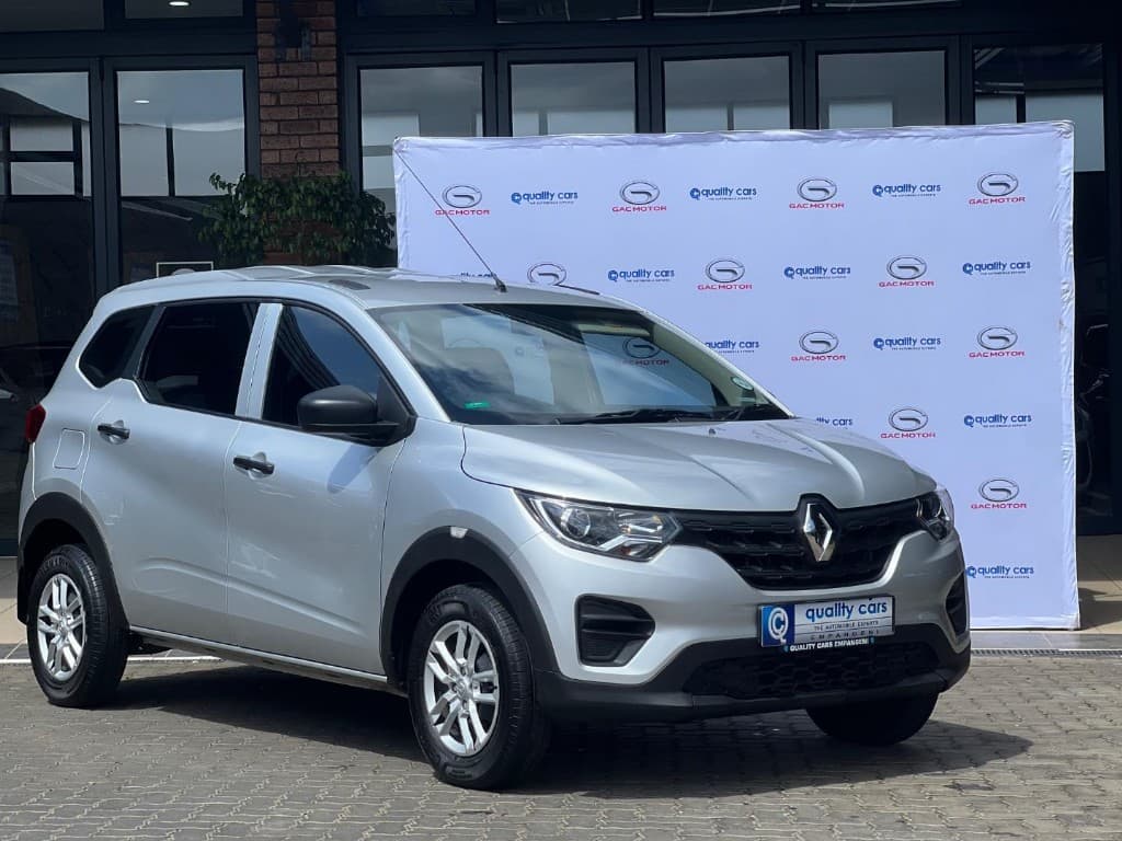 2025 Renault Triber 1.0 Life, main photograph