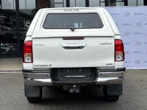 Hilux photograph 5