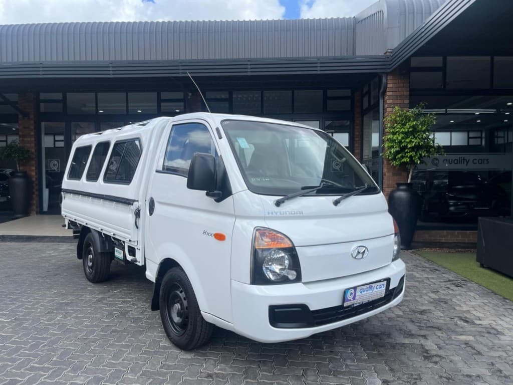 2014 Hyundai H100 2.6D F/C D/S in white
