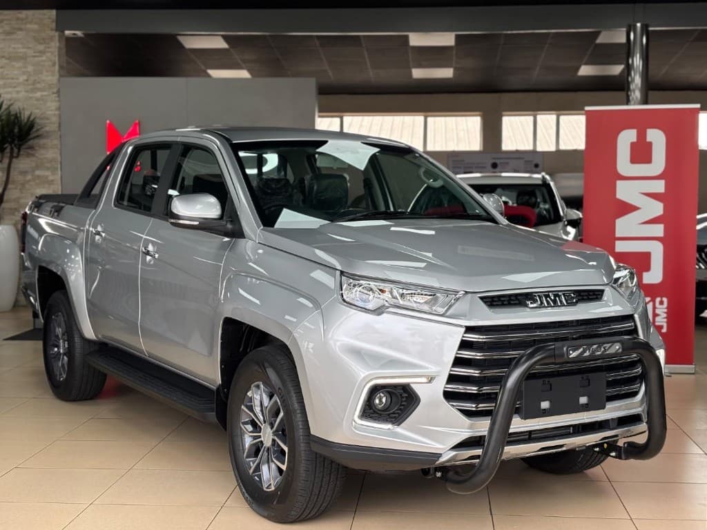 2026 JMC Vigus 2.0 TDI Puma Auto Pickup Double Cab in silver