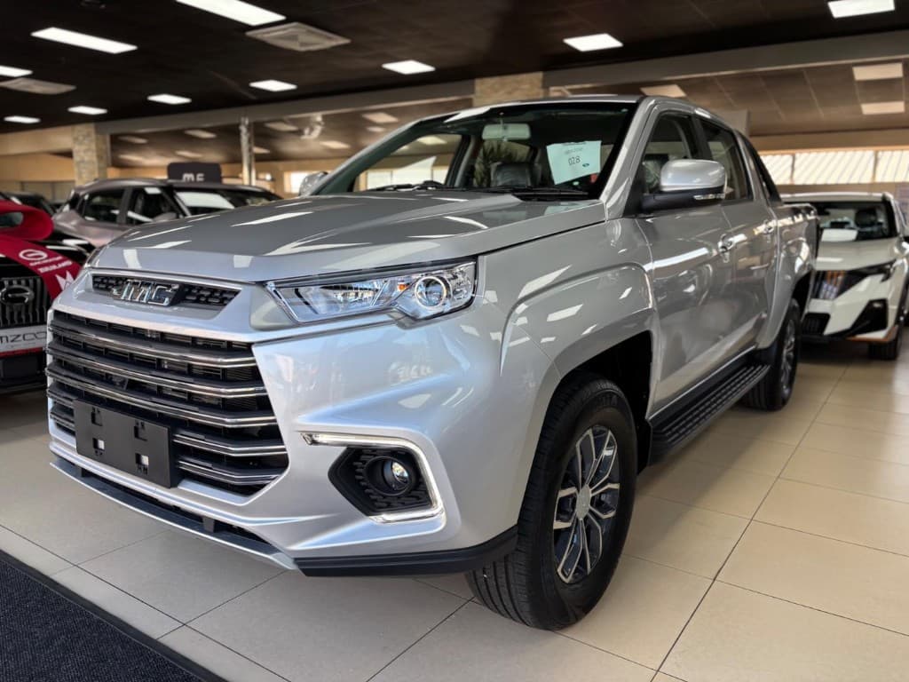2026 JMC Vigus 2.0 TDI Puma Auto Pickup Double Cab in silver