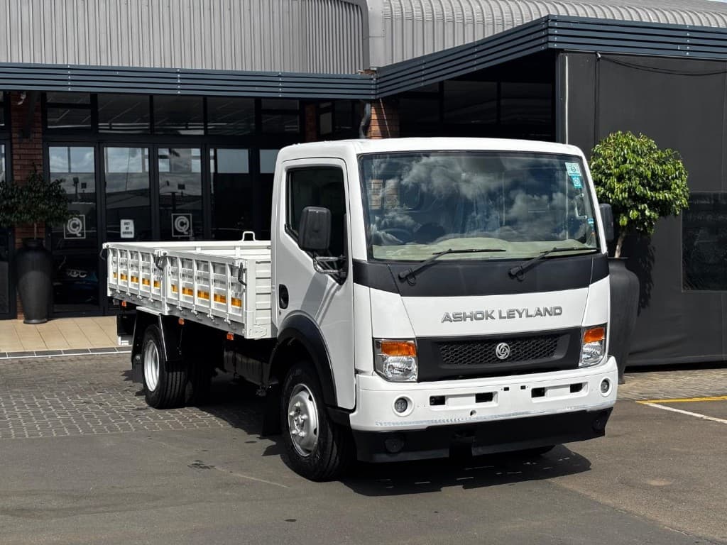 2026 Ashok Leyland Partner 3.0 DDTi F/C D/S, main photograph