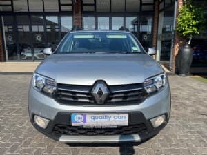 Sandero photograph 2