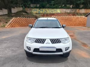 Pajero photograph 4