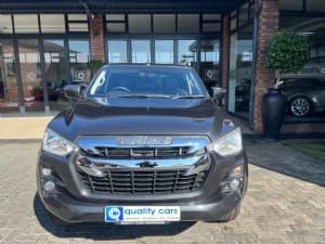 D-Max photograph 2