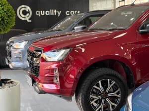 D-Max photograph 4