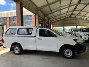 Hilux photograph 3